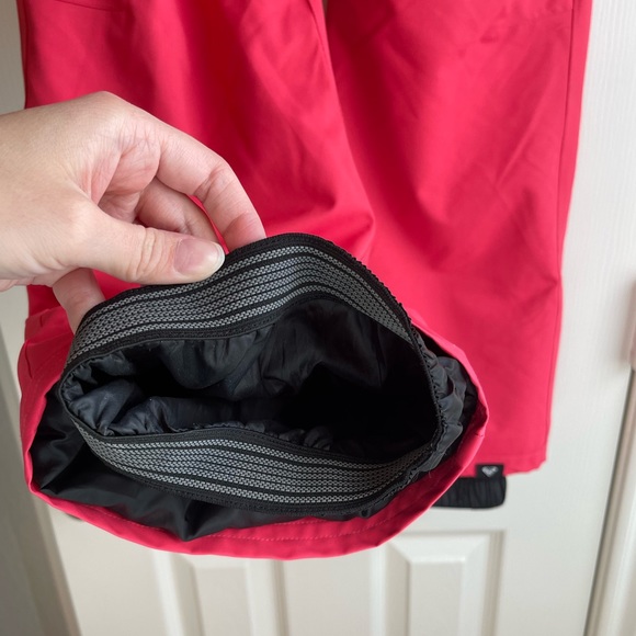 Roxy Ski Pants. Youth Size 14. - Picture 2 of 4